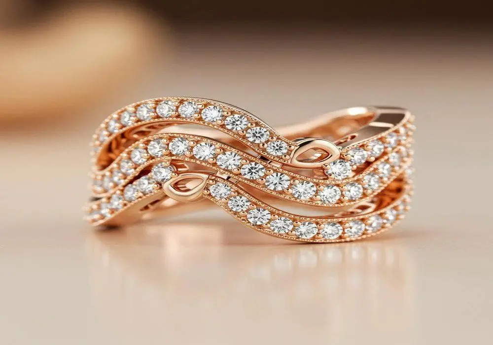 Wavy rose gold rings set with diamonds
